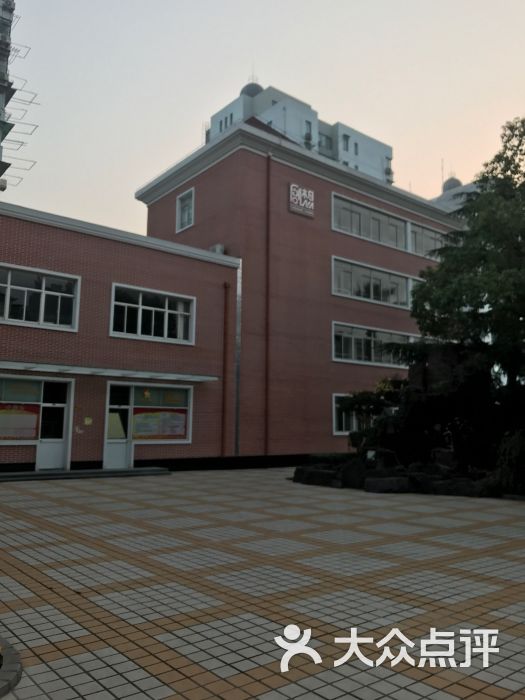 闸北区实验小学