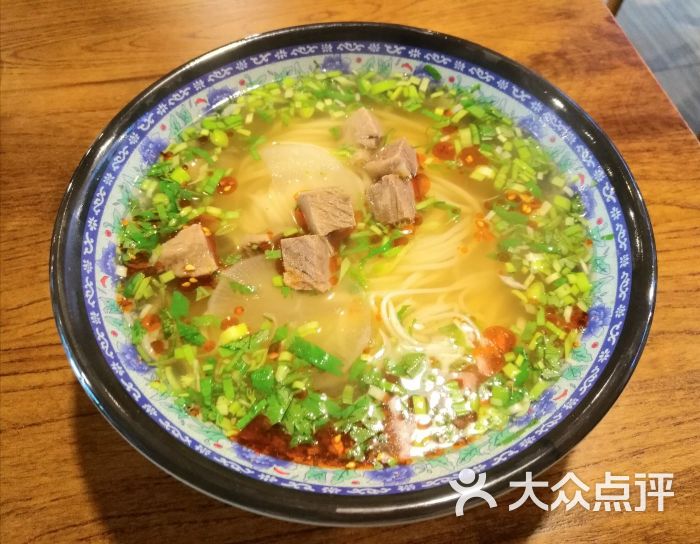 纯汤牛肉面