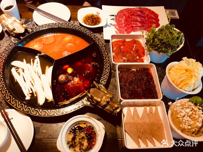 蜀香龙门火锅(新街口店)三分天下图片
