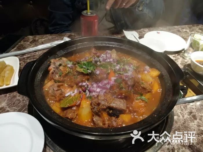 闯关东·牛排牛尾一锅香