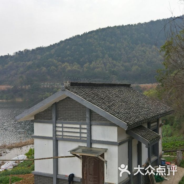 上方山公墓