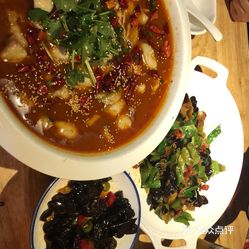 臻鱼坊(胜丰店)的招牌辣椒炒肉好不好吃?用户评价口味怎么样?