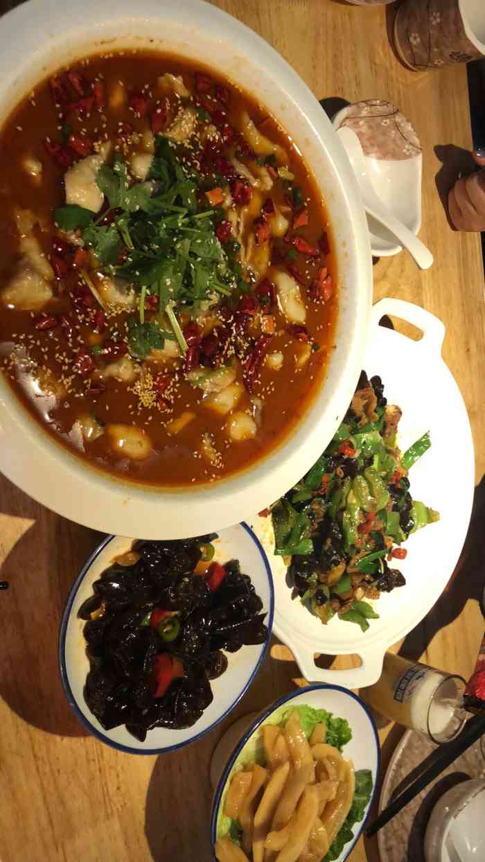 臻鱼坊(胜丰店"赶在10月最后一天体验大众点评的霸王餐.