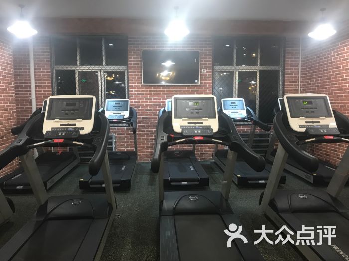 加州铁馆锐健身(公主坟店)