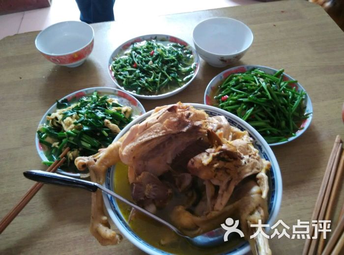 乡村饭店农家菜图片 第1张