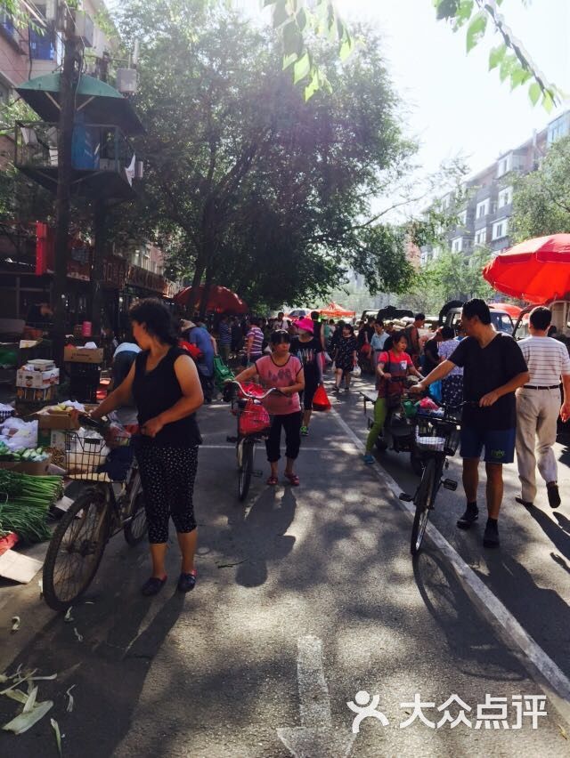 北文萃路早市图片 第1张