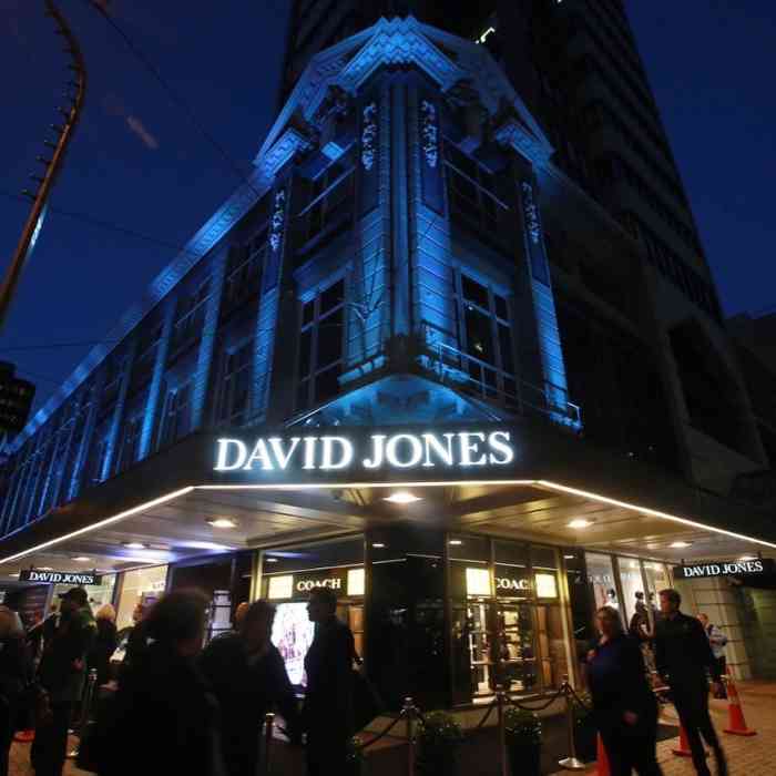 david jones-"惠灵顿比较大型的商场 其实很一般 只有