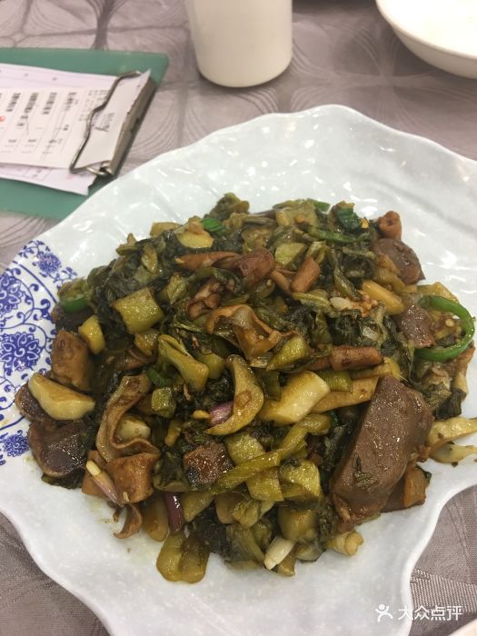 六婶西关小厨(盘福路店)胡椒酸菜炒鹅杂图片 第1张