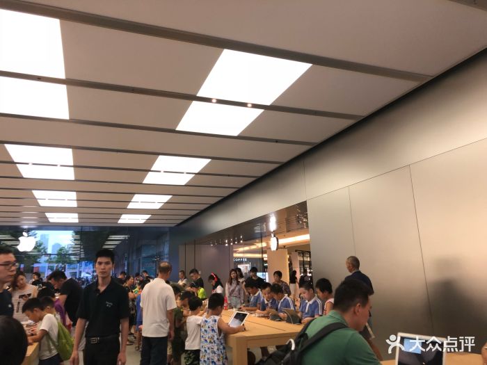 applestore苹果零售店(益田假日广场店)图片 第11张