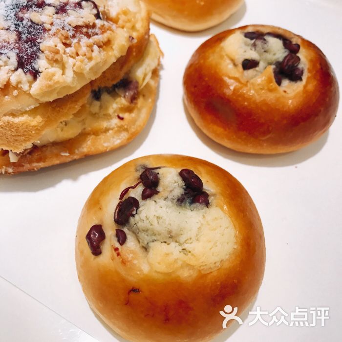 味多美(新村路店)红豆包图片 - 第1张