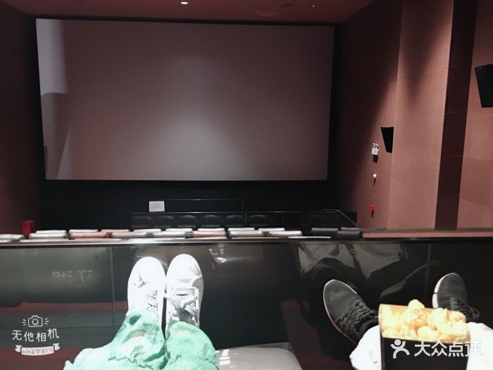 全深圳估计只有这家电影院是可以躺着看电影