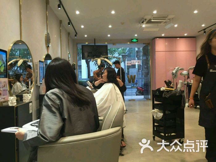 with beauty salon 韩国美发美容美妆沙龙图片 - 第6张