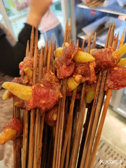 正宗钢管厂五区小郡肝火锅串串泡椒牛肉图片