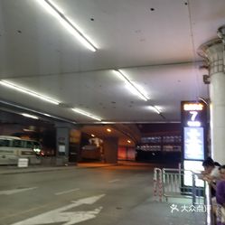 西安咸阳国际机场巴士停车场入口