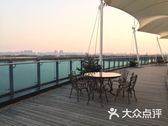 华亭湖时代大酒店的点评