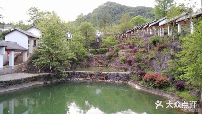 香水河七彩山庄图片