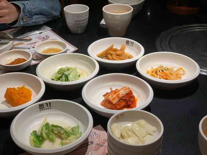 本家韩国料理(金轮大厦店)-"每天上班路上看的小说里正好写到男主带女