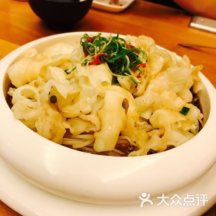 油淋白玉蚌