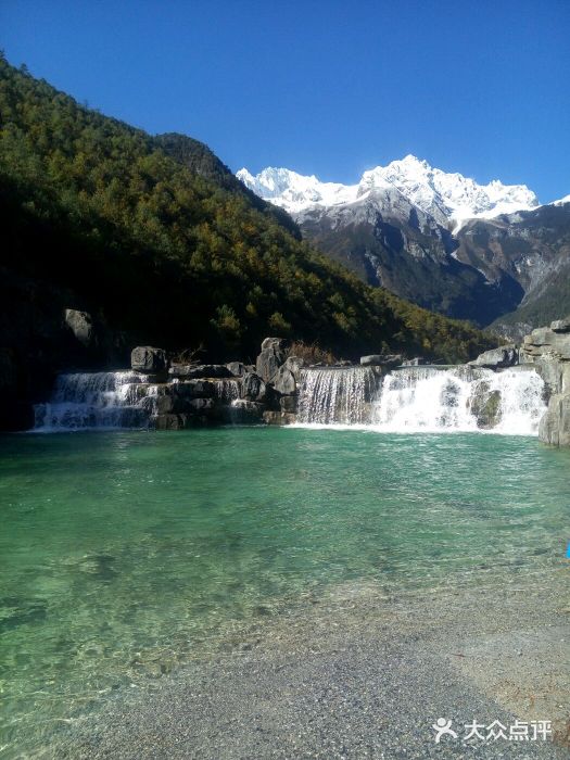 玉龙雪山蓝月谷图片