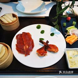 大董烤鸭店人均消费