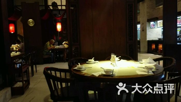老房子春江花月民风酒楼的点评