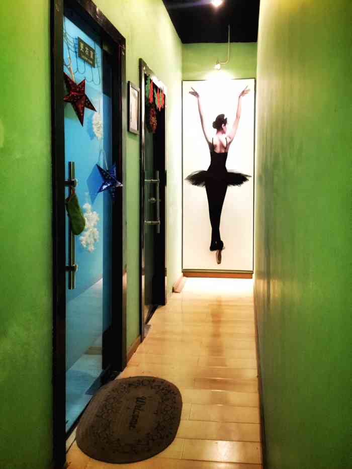 重庆黑天鹅芭蕾舞艺术中心-"小班教学,环境很好,老师