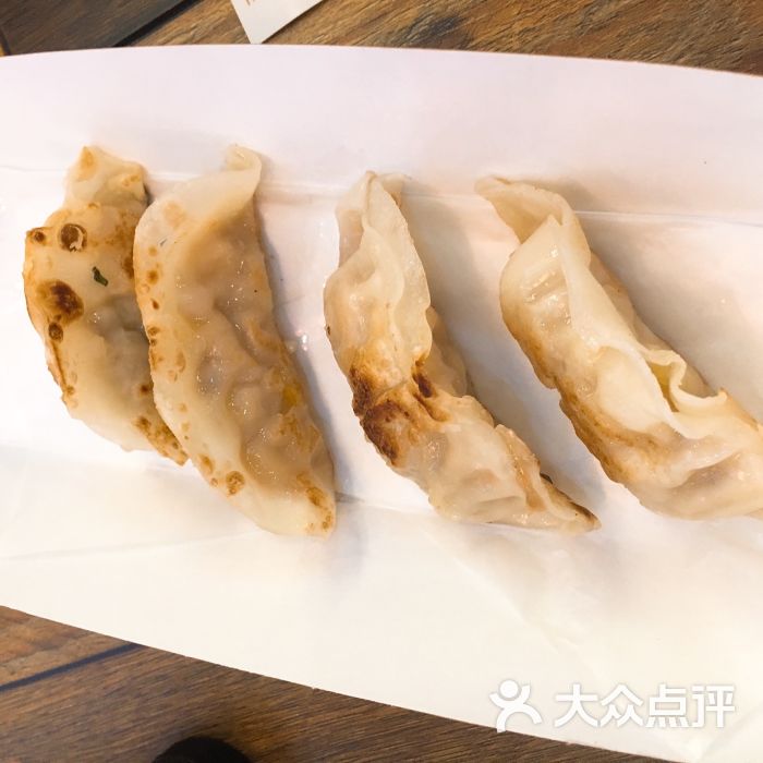 锅煎玉米饺