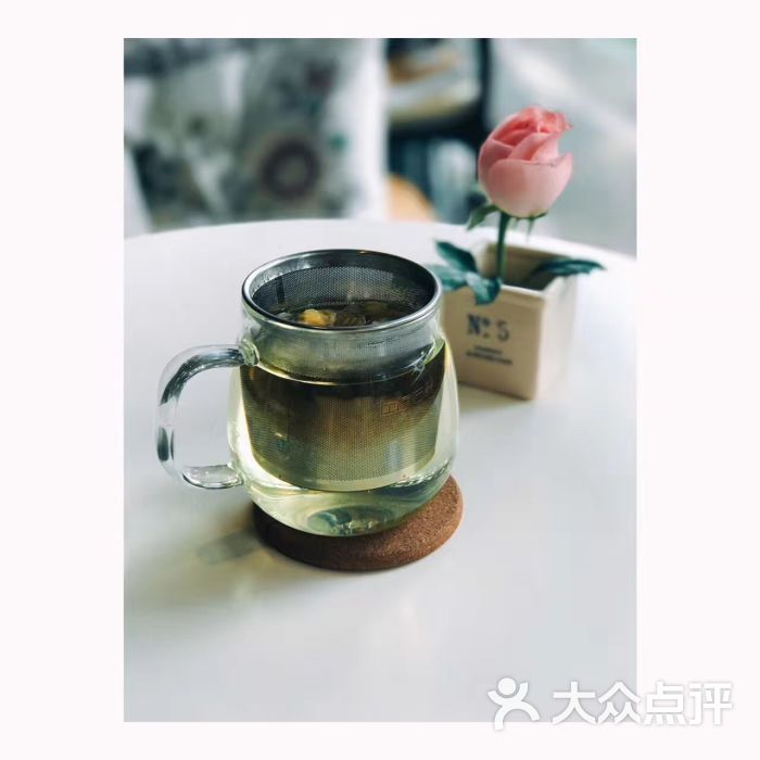 书与花咖啡图片 - 第61张