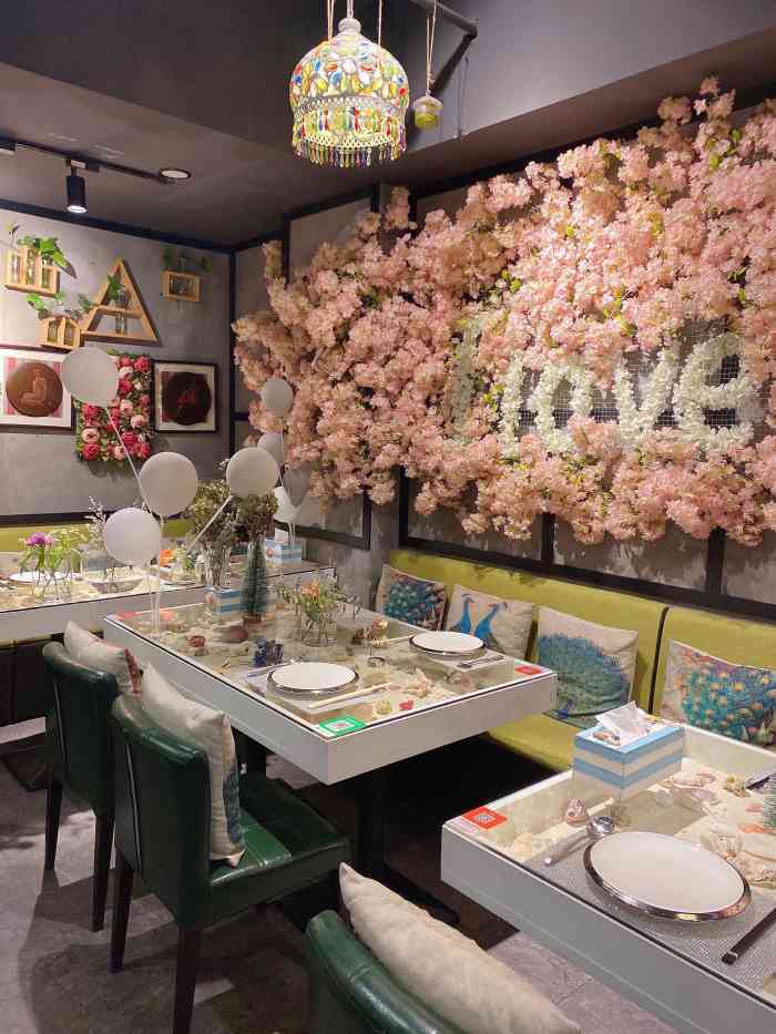 花神厨房鲜花主题餐厅-"我是品牌策划设计,对环境,对.