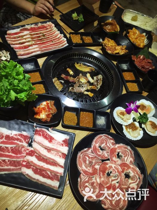 韩宫宴炭火烤肉(武汉国际广场店)