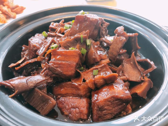红笋干烧土猪肉
