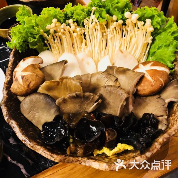 郭立杨家火锅(中关村店)-菌菇双拼图片-北京美食-大众点评网