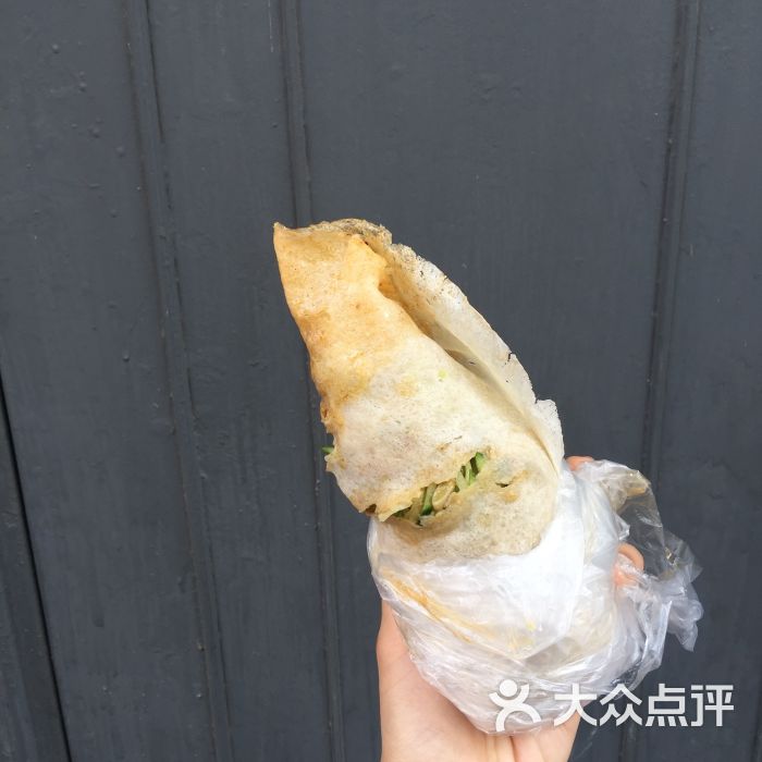 卤蛋卷馍