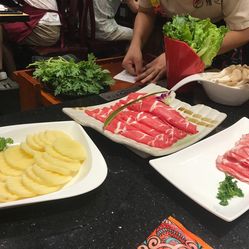 辣府火锅人均消费_火锅卡通图片