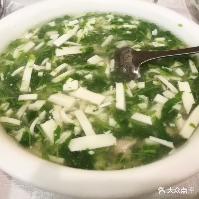 荠菜豆腐汤
