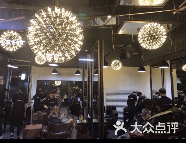 3am hair salon烫发染发接发(新天地店)图片 - 第3张