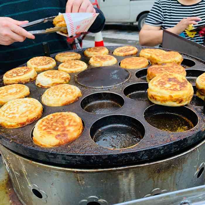 鸡蛋汉堡(摊位)-"傍晚回家在东东摩下面一点的路边,.