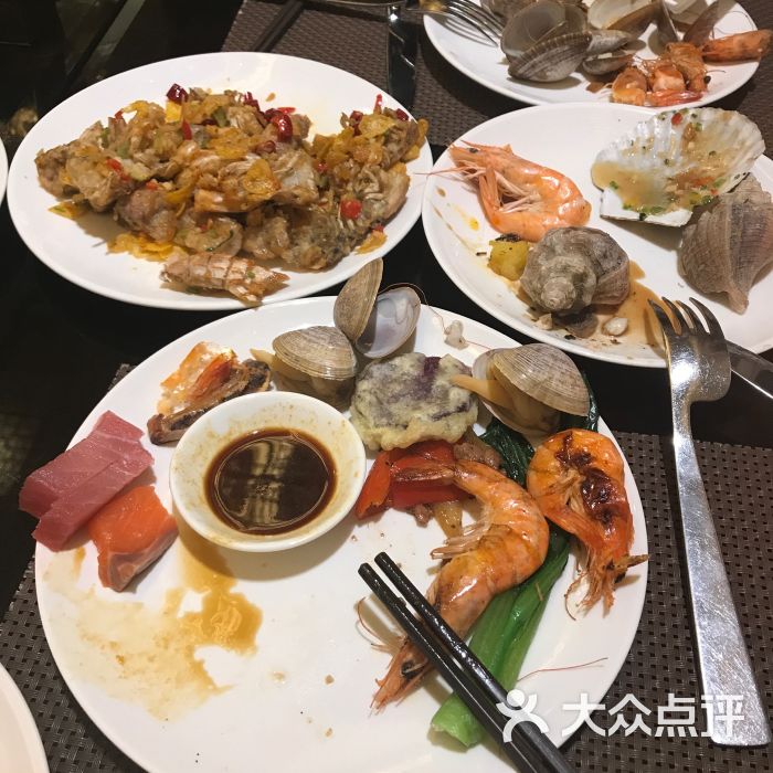 大连一方城堡豪华精选酒店集锦标帜餐厅自助餐的点评