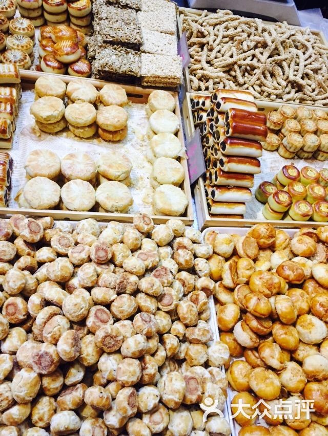 蜂蜜南瓜糕:哈哈，路过总想吃的一家店，无糖哈尔滨美食