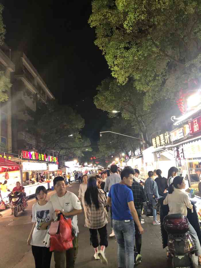 西范夜市-"东阳西范的夜市也太爽了吧 ,今天和室."-大众点评移动版