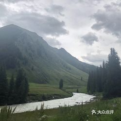 高峰林立的天山主脉,夏塔是"阶梯"之意,曾经是乌孙国的夏都