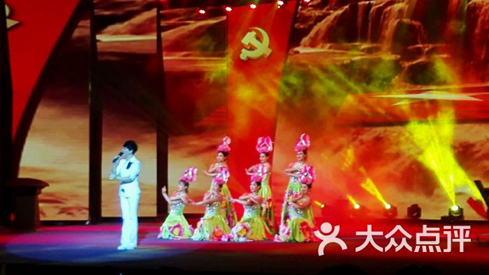 东北情二人转大剧院的点评