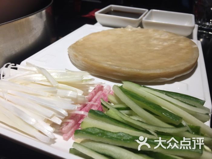 片皮鸭包饼(一鸭两吃)