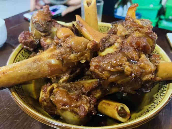 紫轩阁羊蝎子羊棒骨铜锅涮肉