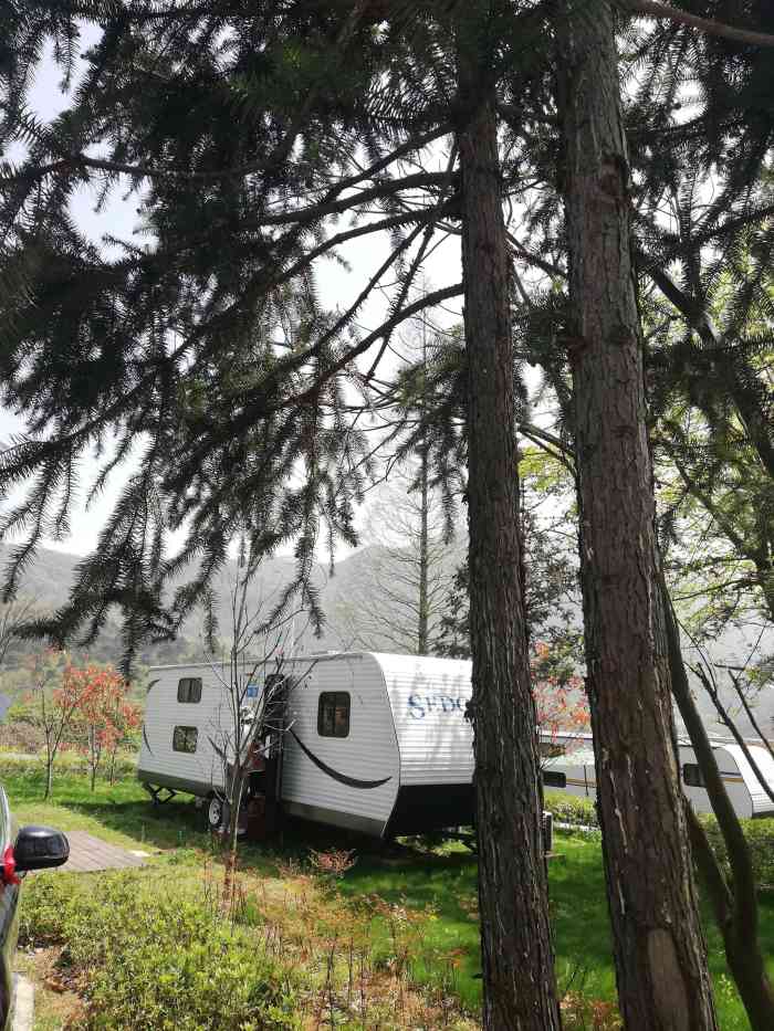 途居孝感双峰山房车露营地