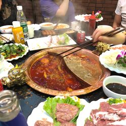 大龙焱火锅人均消费_大龙焱店铺图片