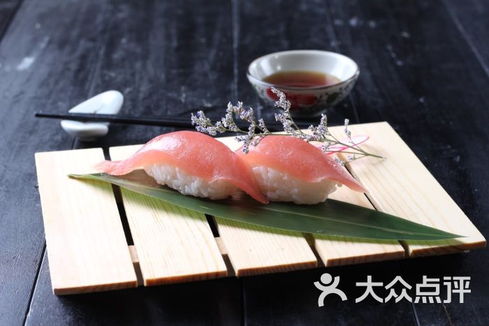 金枪鱼手握