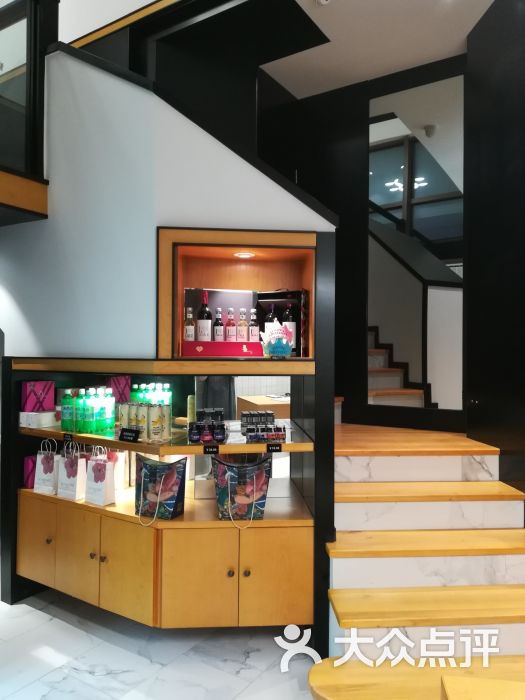 菲颂蛋糕:感谢大众点评517霸王餐活动?.南通美