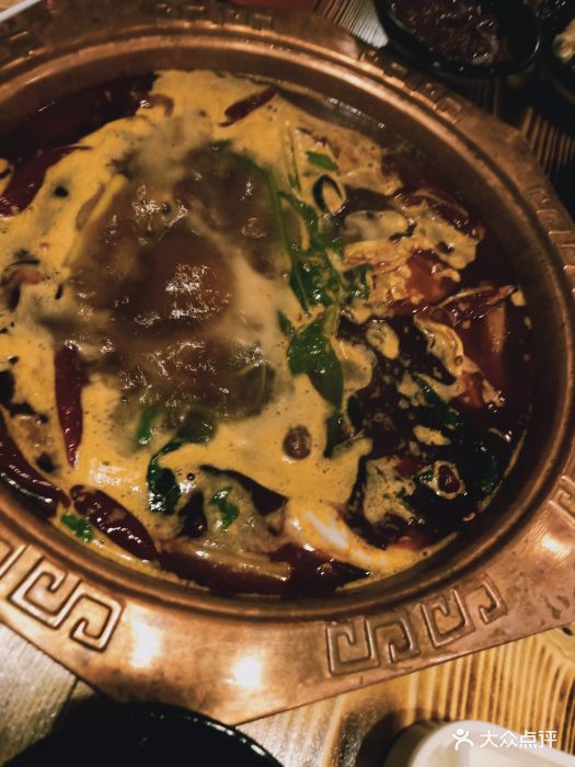 位置很好找,在菜艺街123-3号,门前有停车.