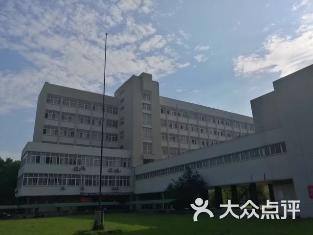 南昌大学科学技术学院土建北楼